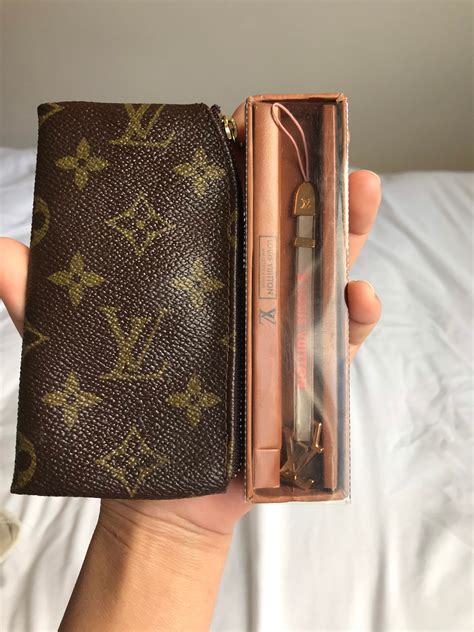 louis vuitton key card|louis vuitton key case wallet.